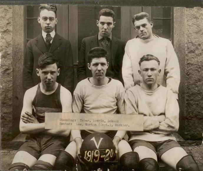 1920 Boys Basketball