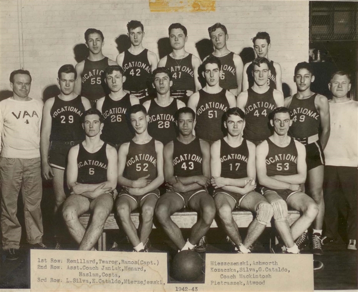 1943 Boys Basketball