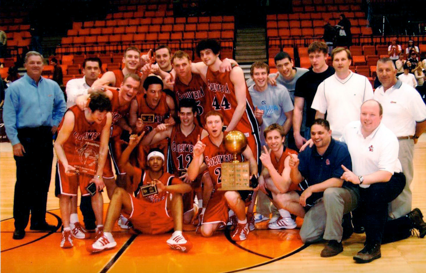 2003-04 Men's Basketball Team