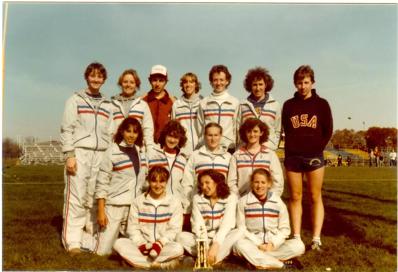 1982 Women's Cross Country Team