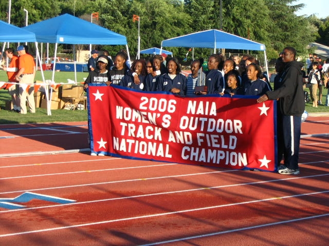 2006 WOMEN'S OUTDOOR TRACK AND FIELD