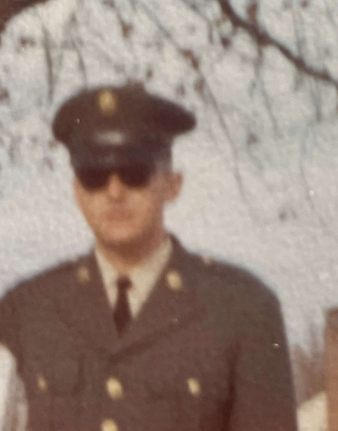 Larry E. Farrington